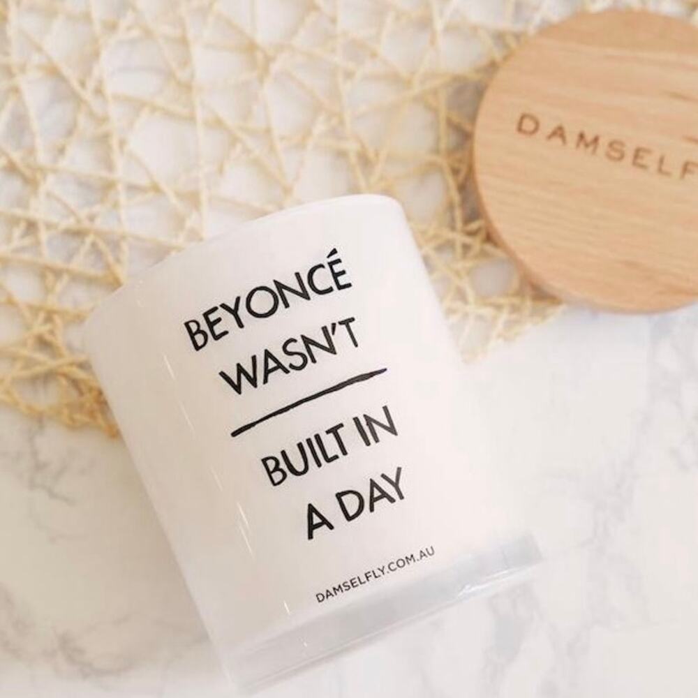 Damselfly Beyoncé Wasn’t Built in a Day‎ Candle 14oz Soy Wax Scented RARE~NEW!!